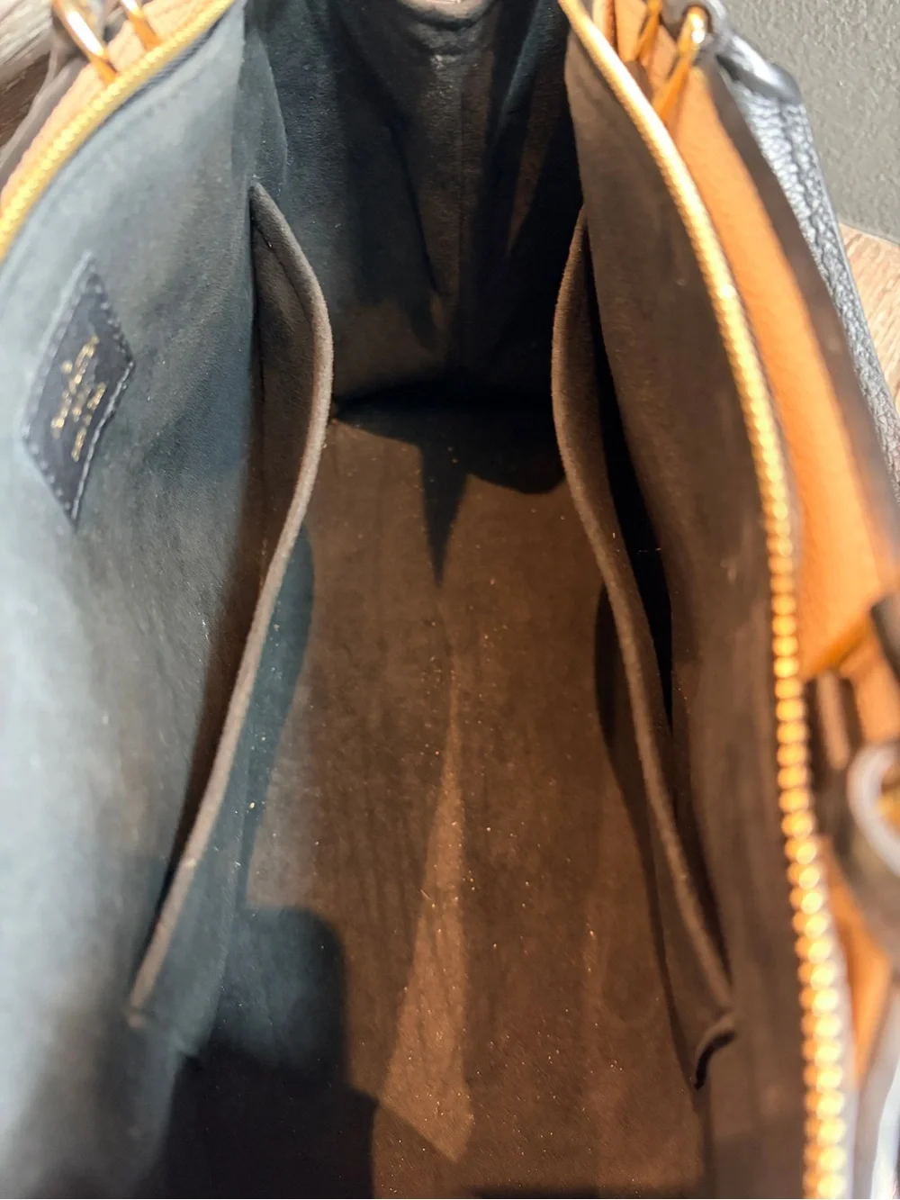 Louis Vuitton Petit Palais Black & Cream Top-Handle purse